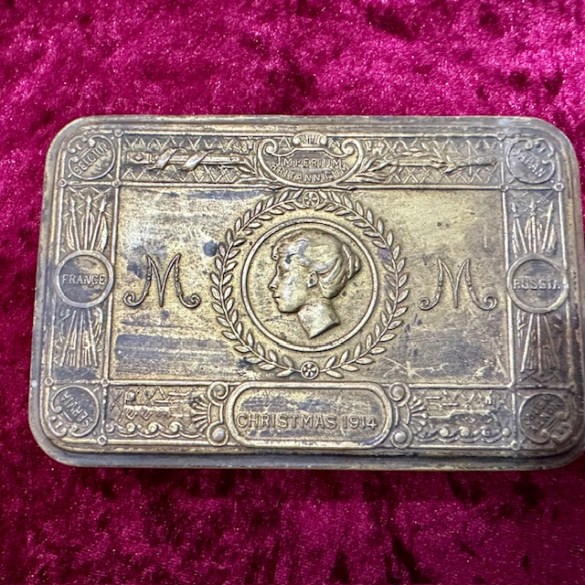 WW1 Princess Mary Tin 12